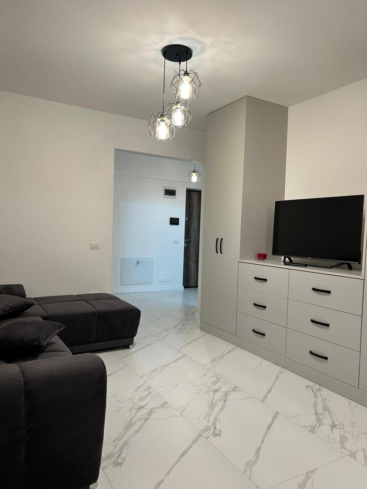 Exclusive Ultracentral Apartments And Studios #Enescu#Universitatii#ซูชาวา ภายนอก รูปภาพ