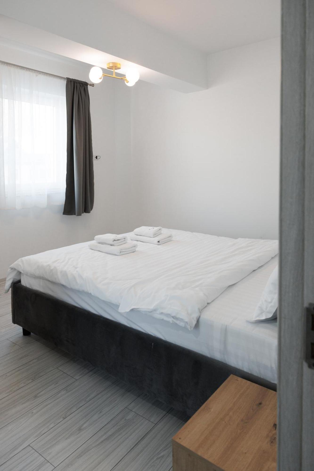 Exclusive Ultracentral Apartments And Studios #Enescu#Universitatii#ซูชาวา ภายนอก รูปภาพ