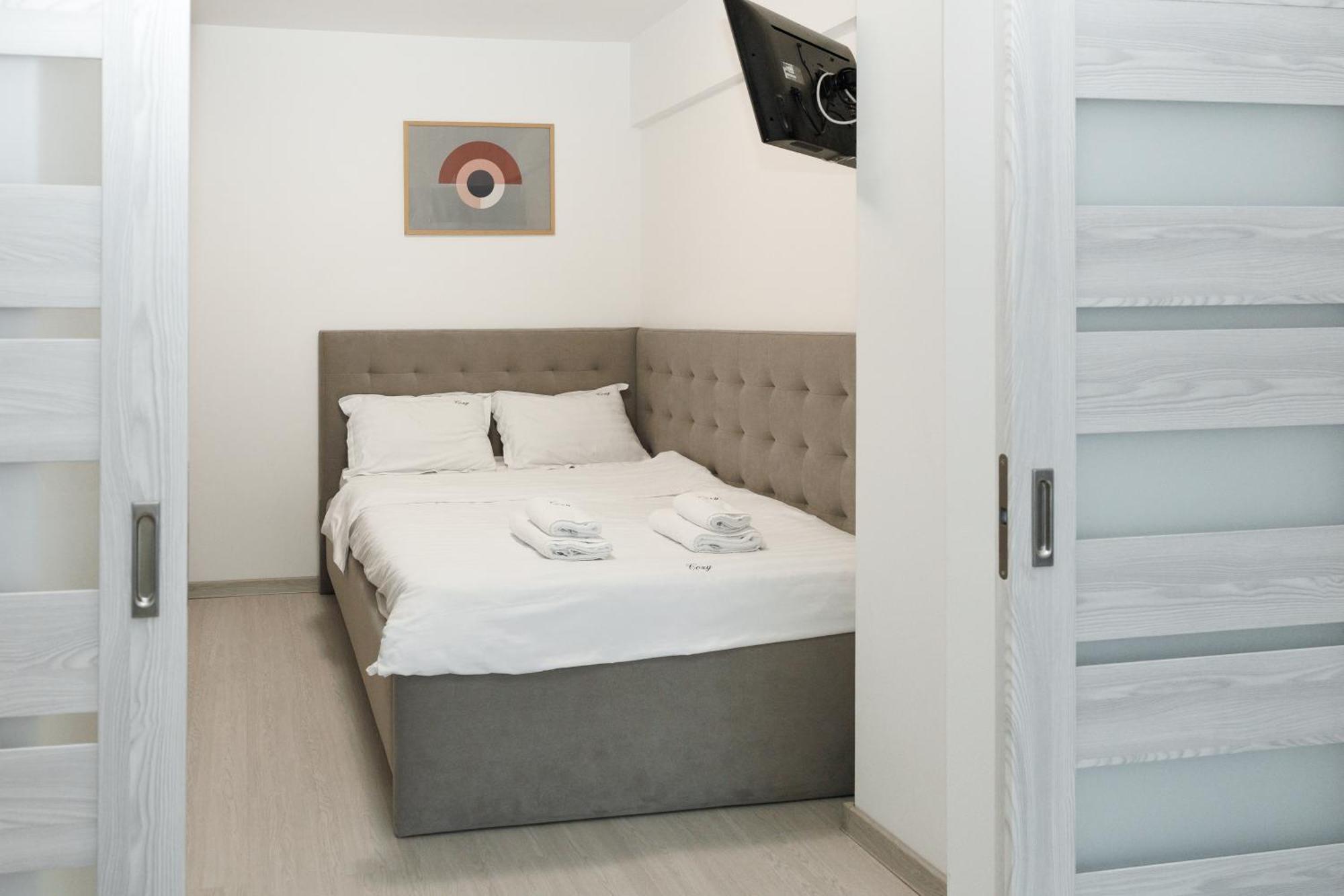 Exclusive Ultracentral Apartments And Studios #Enescu#Universitatii#ซูชาวา ภายนอก รูปภาพ