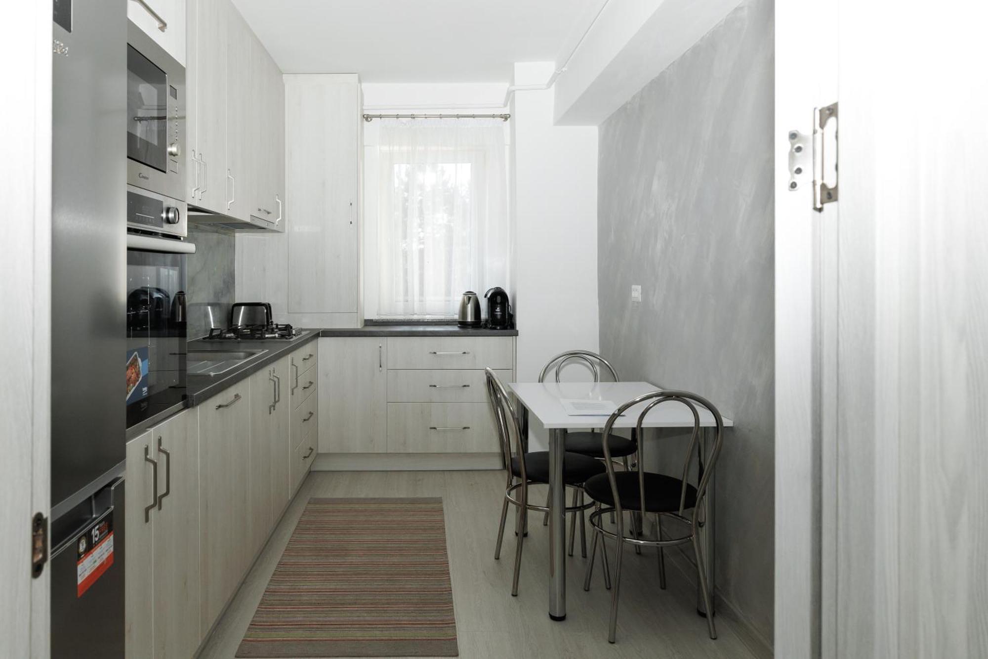 Exclusive Ultracentral Apartments And Studios #Enescu#Universitatii#ซูชาวา ภายนอก รูปภาพ